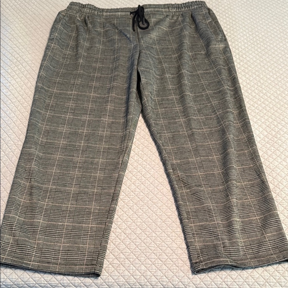 a new day Gray Plaid Trousers with Elastic Waist
